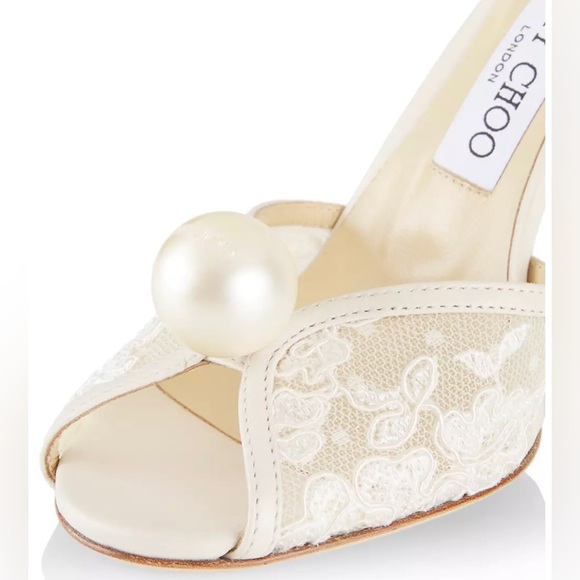 Jimmy Choo
Sacora 100 Faux Pearl Lace Sandals - Picture 5 of 16